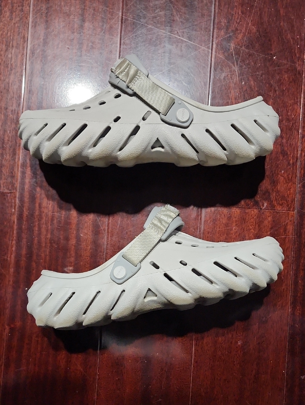 Crocs Echo Gray Waterproof Clog  Men's Sz 8